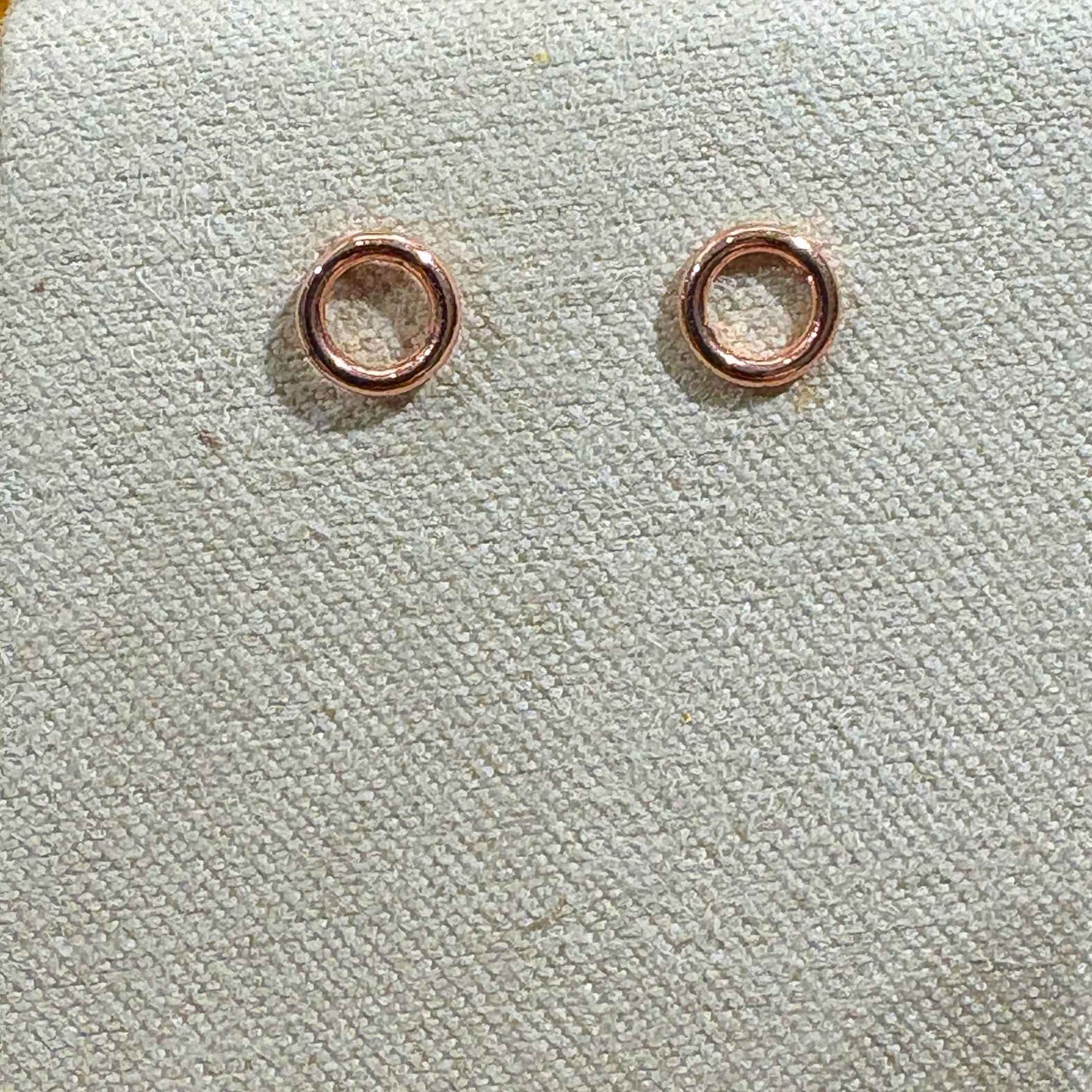 Studs Rose - glattes Finish